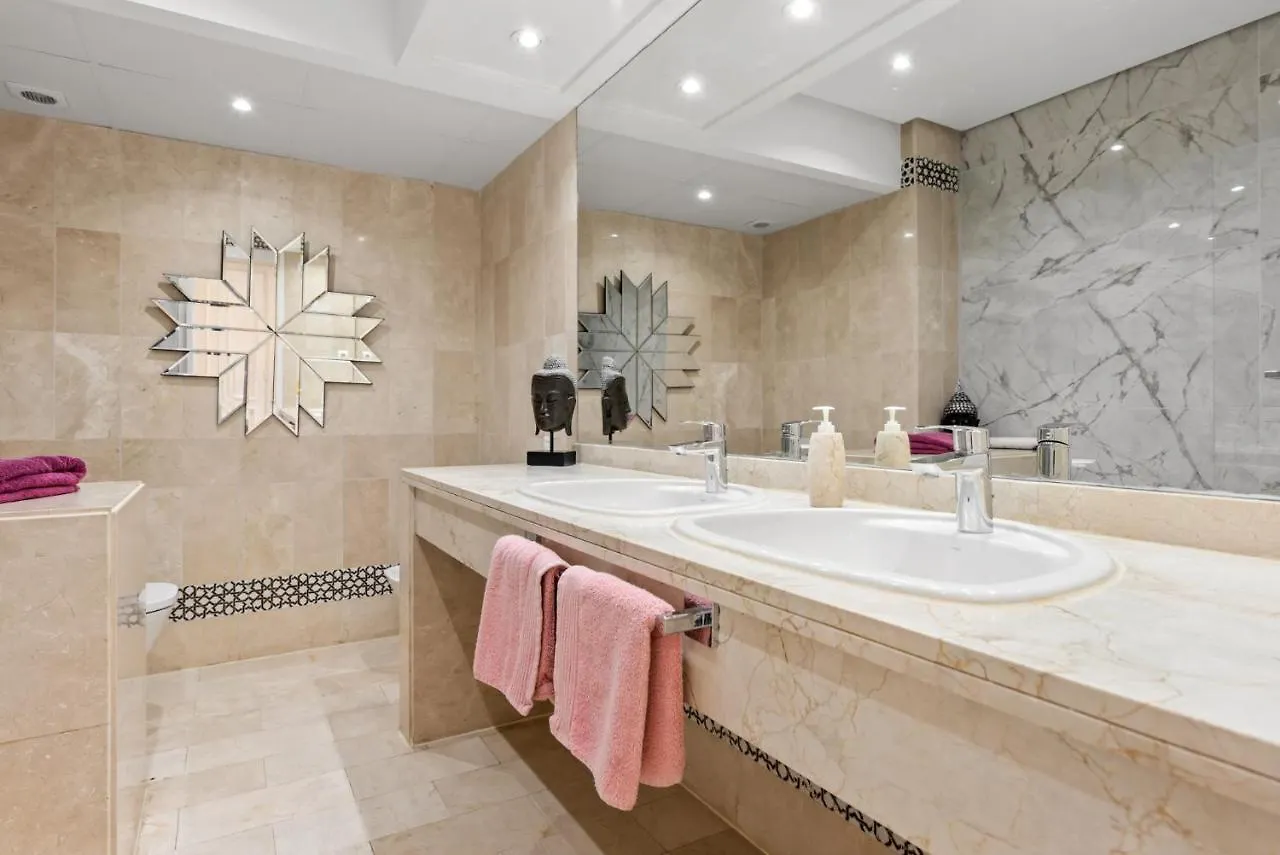 Puerto Banus2 Beachfront And Pools ماربيا شقة