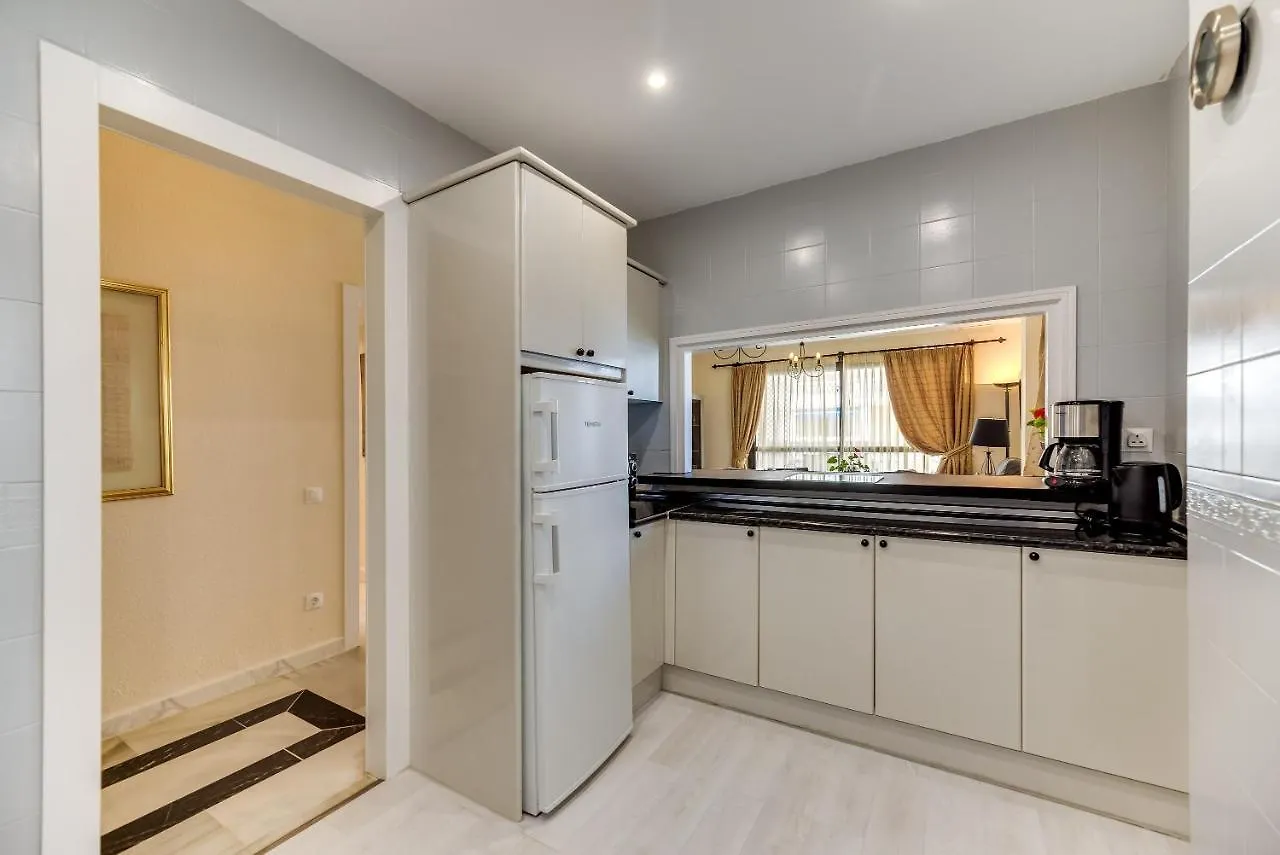 Apartment Puerto Banus2 Beachfront And Pools Marbella