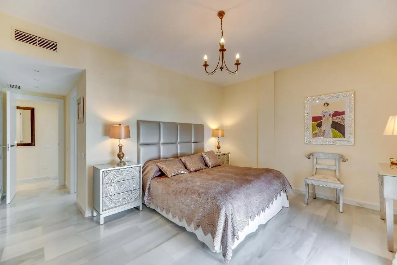 Puerto Banus2 Beachfront And Pools Marbella Apartment
