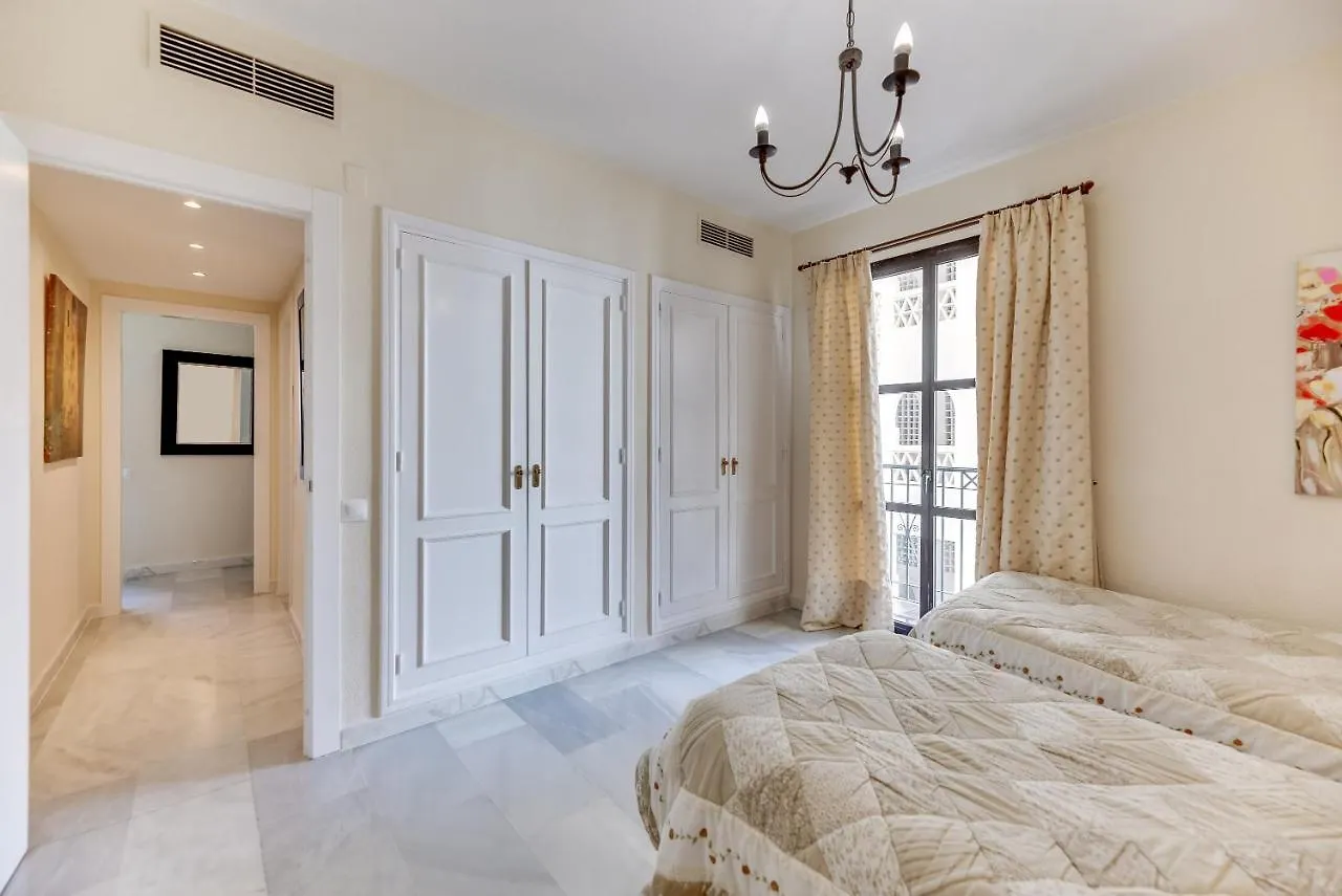 Puerto Banus2 Beachfront And Pools Marbella Spain