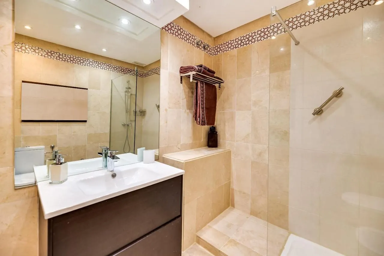 Puerto Banus2 Beachfront And Pools Marbella