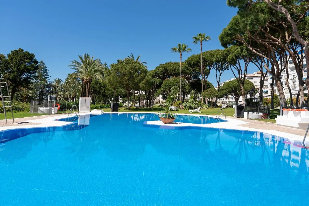 Apartment Puerto Banus2 Beachfront And Pools Marbella