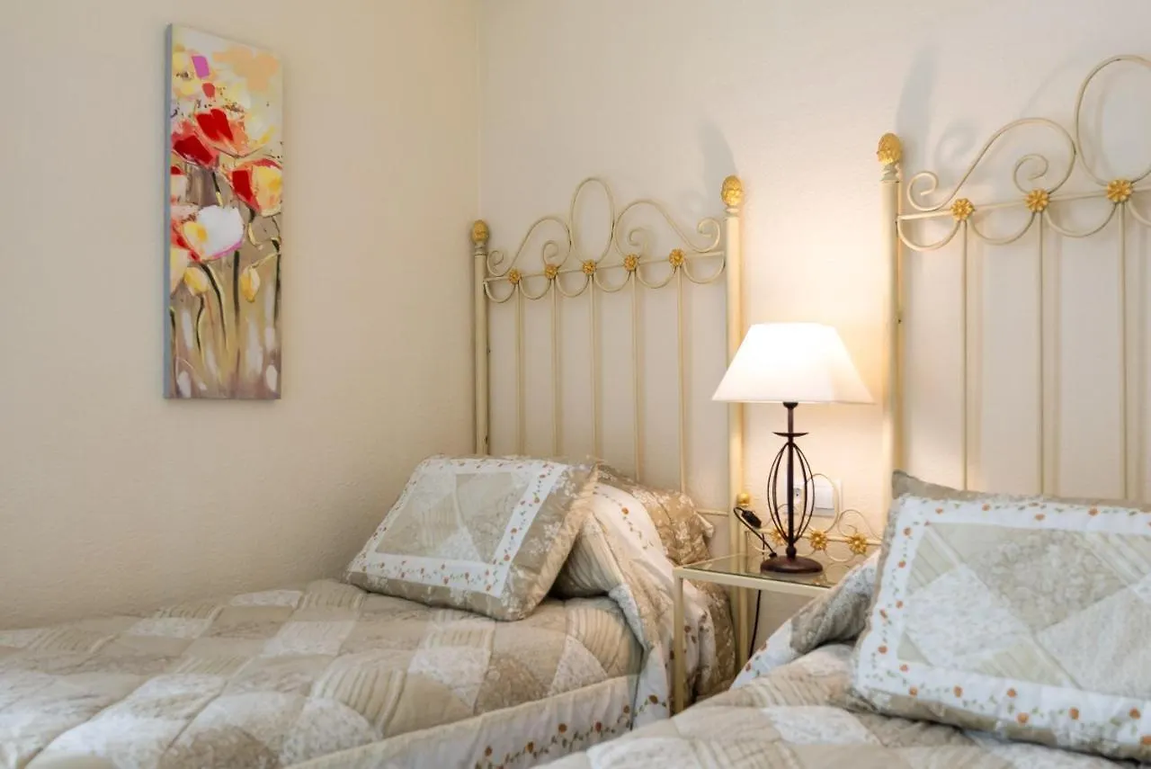 Puerto Banus2 Beachfront And Pools Marbella